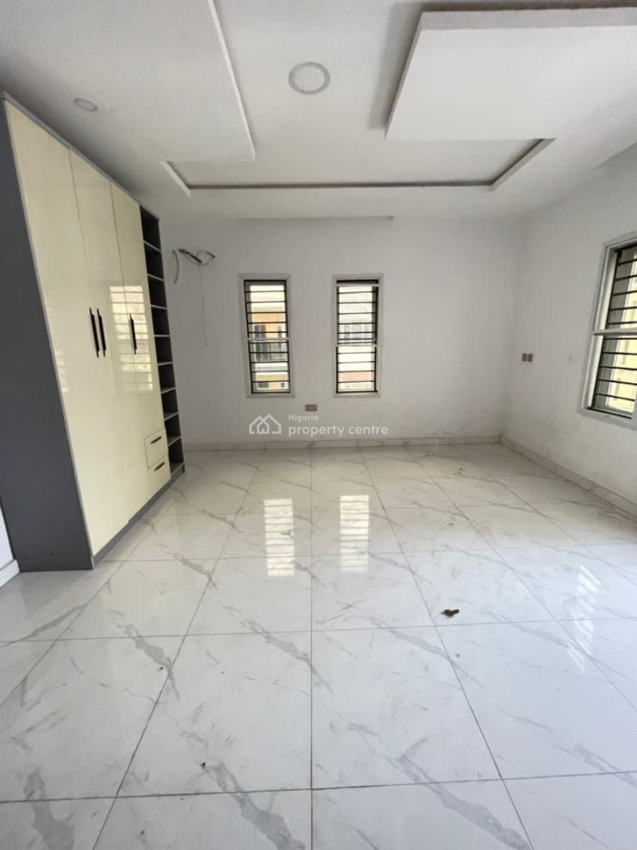 2 Bedroom Apartment with Pool and Bq, Lekki, Lagos, Flat / Apartment for Sale