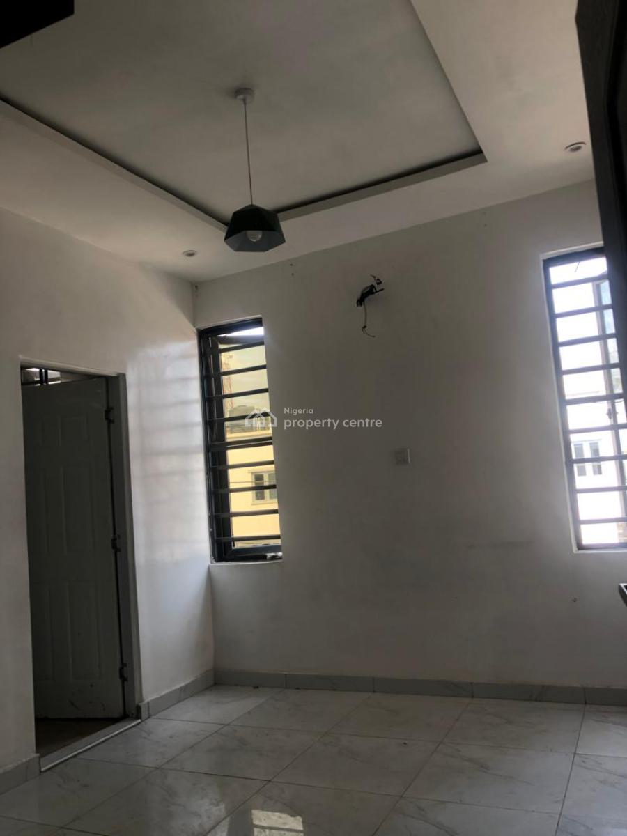 2 Bedroom Apartment, Ologolo, Lekki, Lagos, Flat / Apartment for Rent