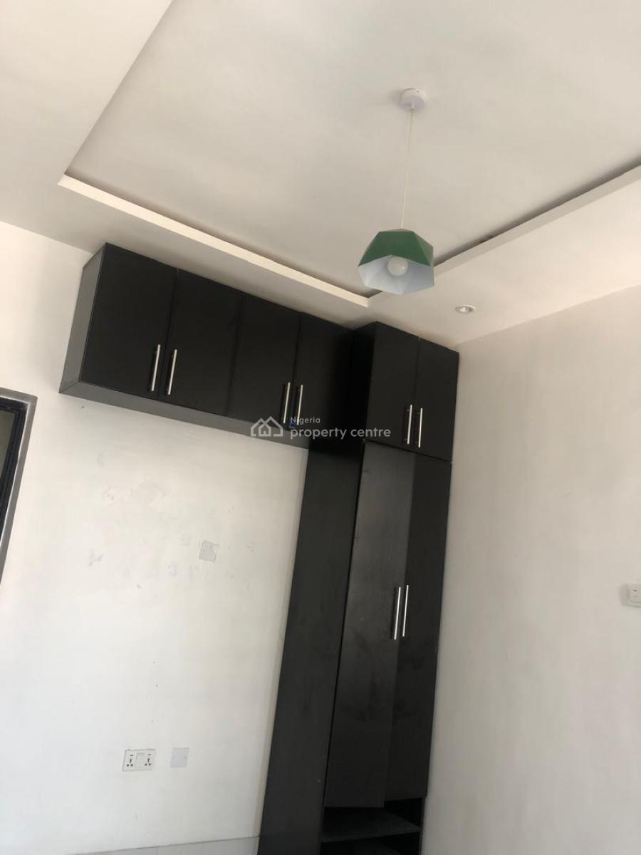 2 Bedroom Apartment, Ologolo, Lekki, Lagos, Flat / Apartment for Rent