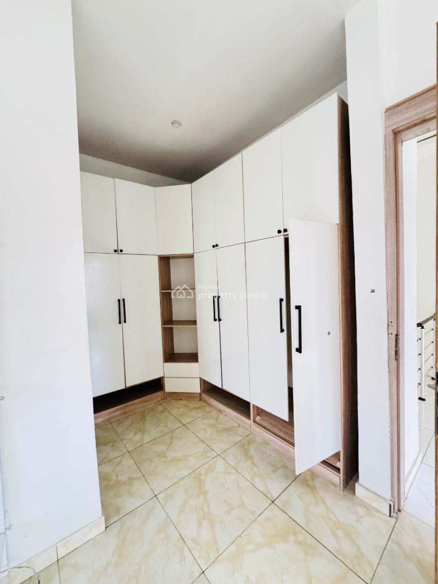 Spacious 4 Bedroom Semi Detached Duplex Duplex with Bq, Vgc, Lekki, Lagos, Detached Duplex for Sale