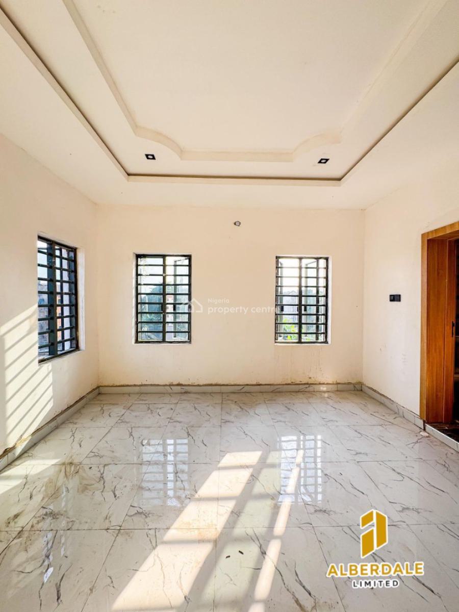 Brand New 2-bedroom Apartments, Yaba, Lagos, Flat / Apartment for Rent