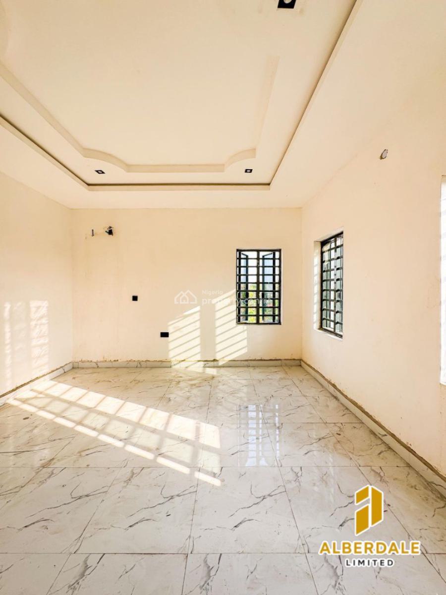 Brand New 2-bedroom Apartments, Yaba, Lagos, Flat / Apartment for Rent