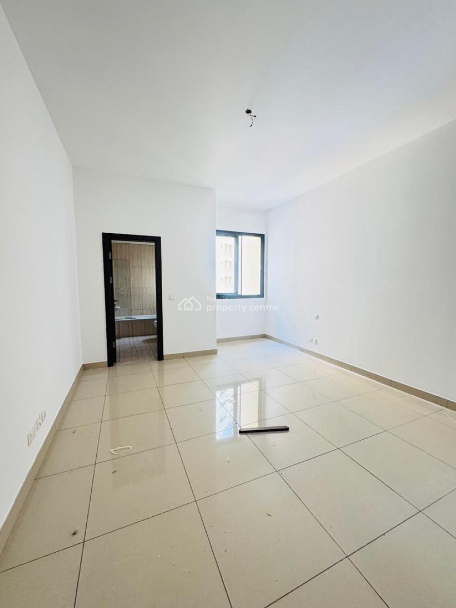 Modestly Finished Luxury 4 Bedroom Apartment with Bq*  - Water View  -, Banana Island, Ikoyi, Lagos, Flat / Apartment for Sale