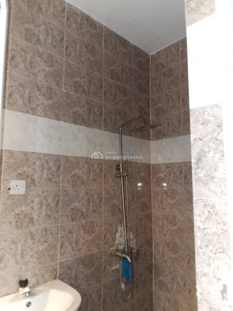 Lovely 2 Bedroom Flat Apartment, Magodo Phase 1, Gra Phase 1, Magodo, Lagos, Flat / Apartment for Rent