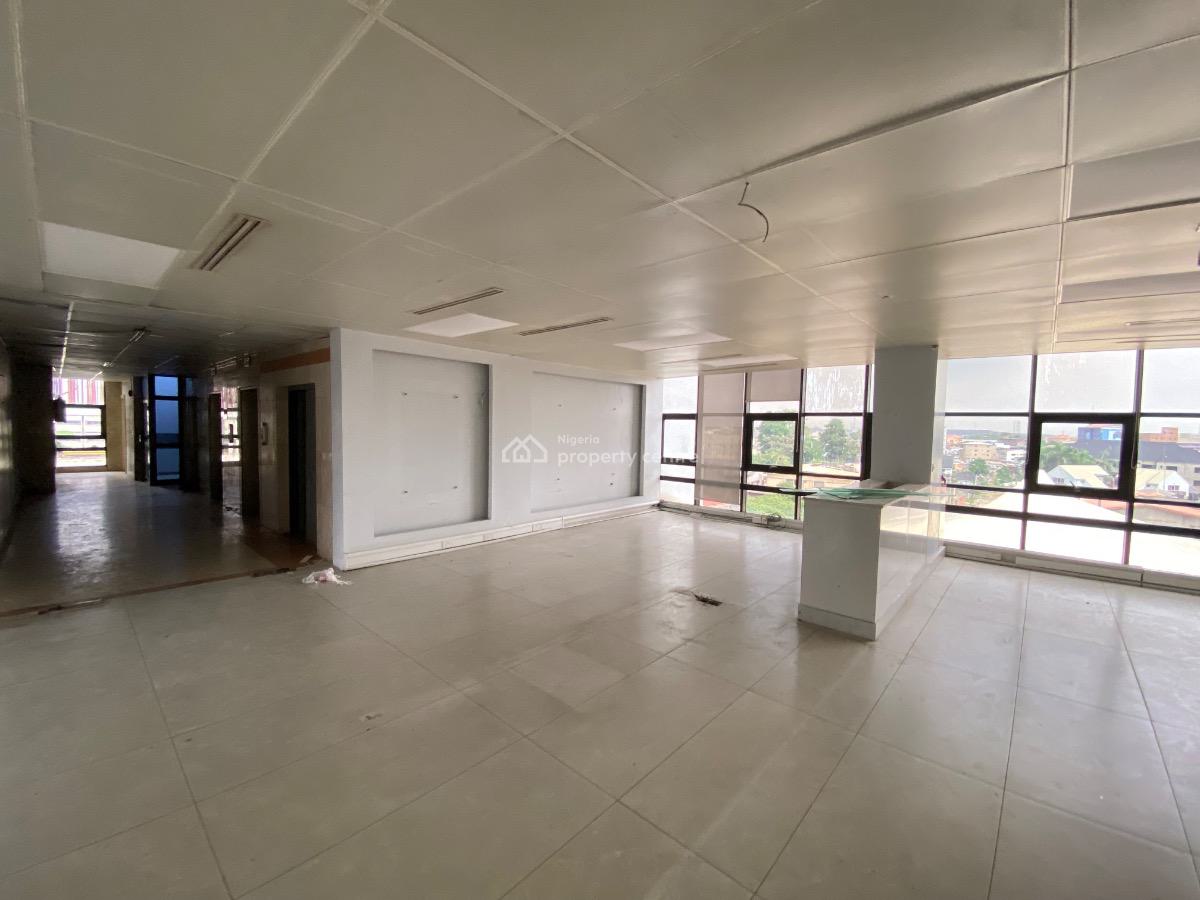 Fully Service 350 Sqm Open Plan Office Space, Bank Anthony Way, Ikeja, Lagos, Office Space for Rent