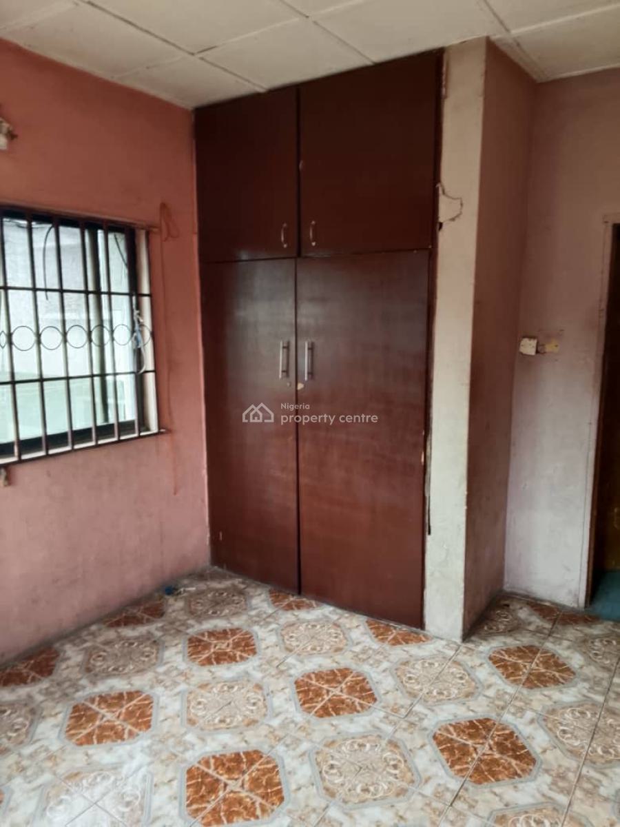 3 Bedroom Flat, Olowora, Magodo, Lagos, Flat / Apartment for Rent