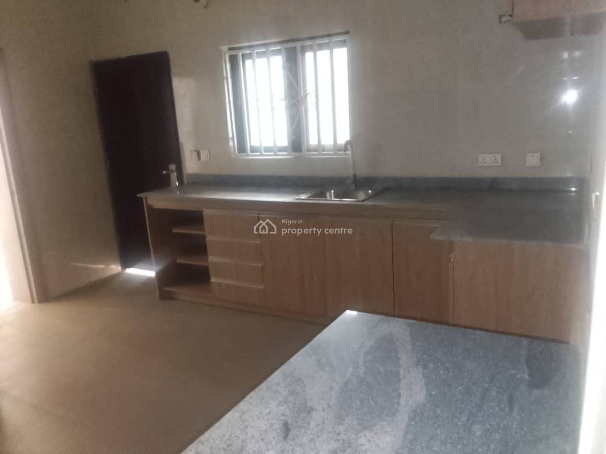 2 Bedroom Apartment and Boys Quarter, Jahi, Abuja, Flat / Apartment for Rent