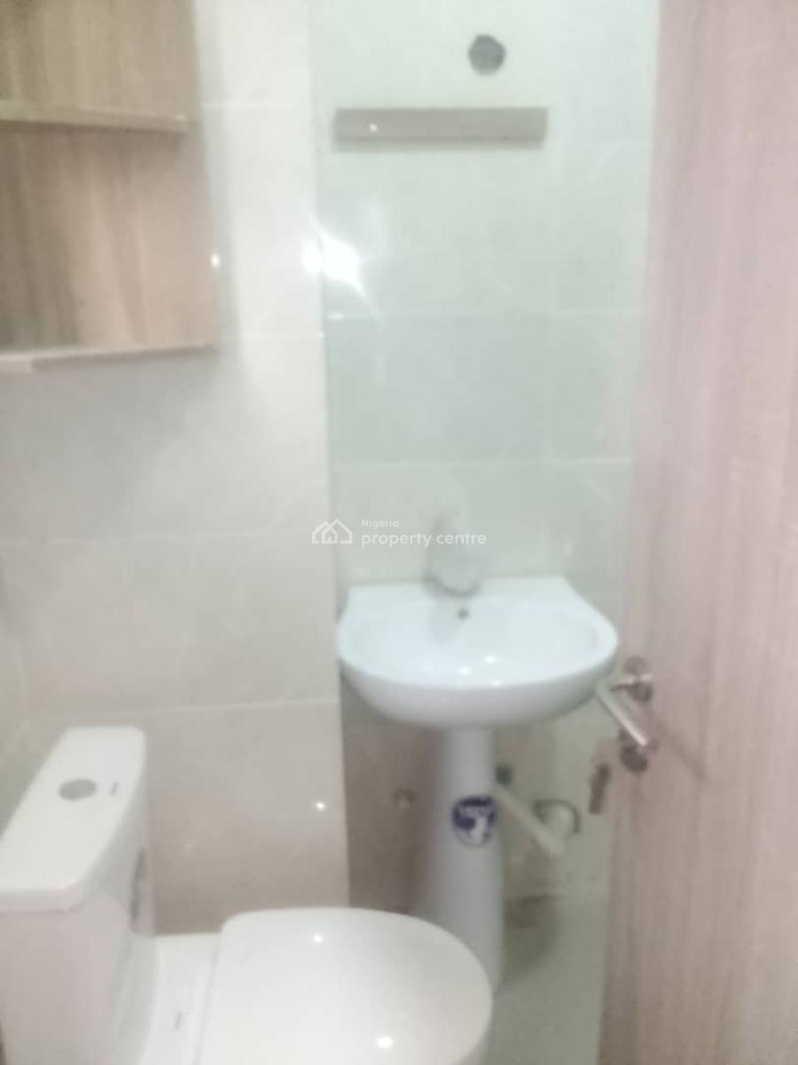 2 Bedroom Apartment and Boys Quarter, Jahi, Abuja, Flat / Apartment for Rent