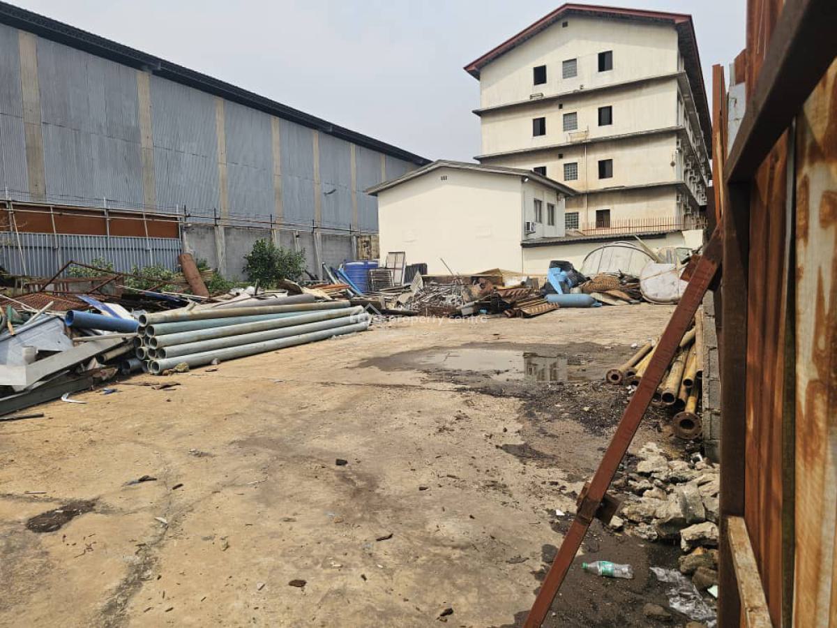 Well-located 3,000 Sqm Office Building, Ikeja, Lagos, Office Space for Rent