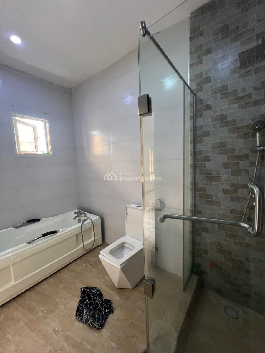 Luxurious Masters Vedrron with a Personal Kitchen 24/7 Light, Victoria Bay Estate, Orchid Road, Lekki, Lagos, Lekki, Lagos, Self Contain (single Rooms) for Rent