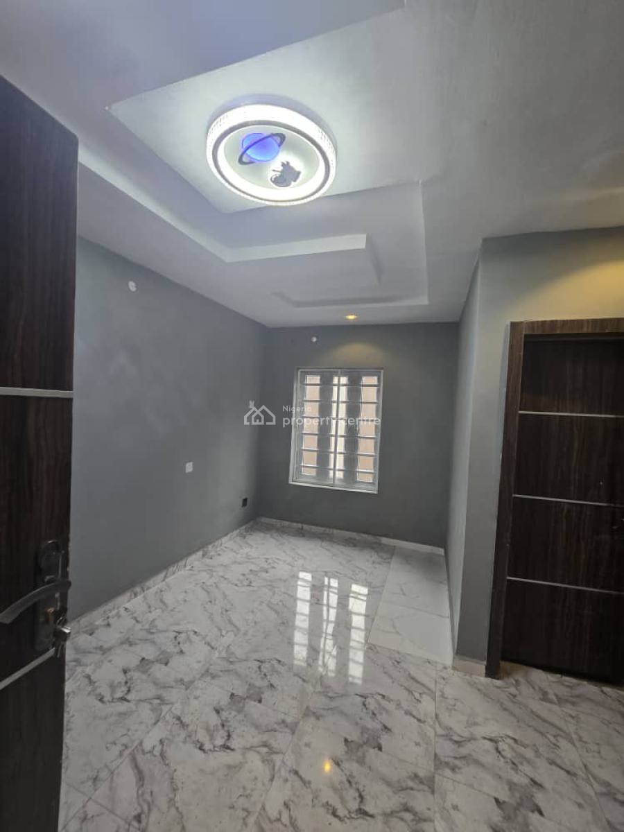 Brand New 2 Bedroom Apartments with Modern Facilities, Omole Phase 2, Ikeja, Lagos, Flat / Apartment for Rent