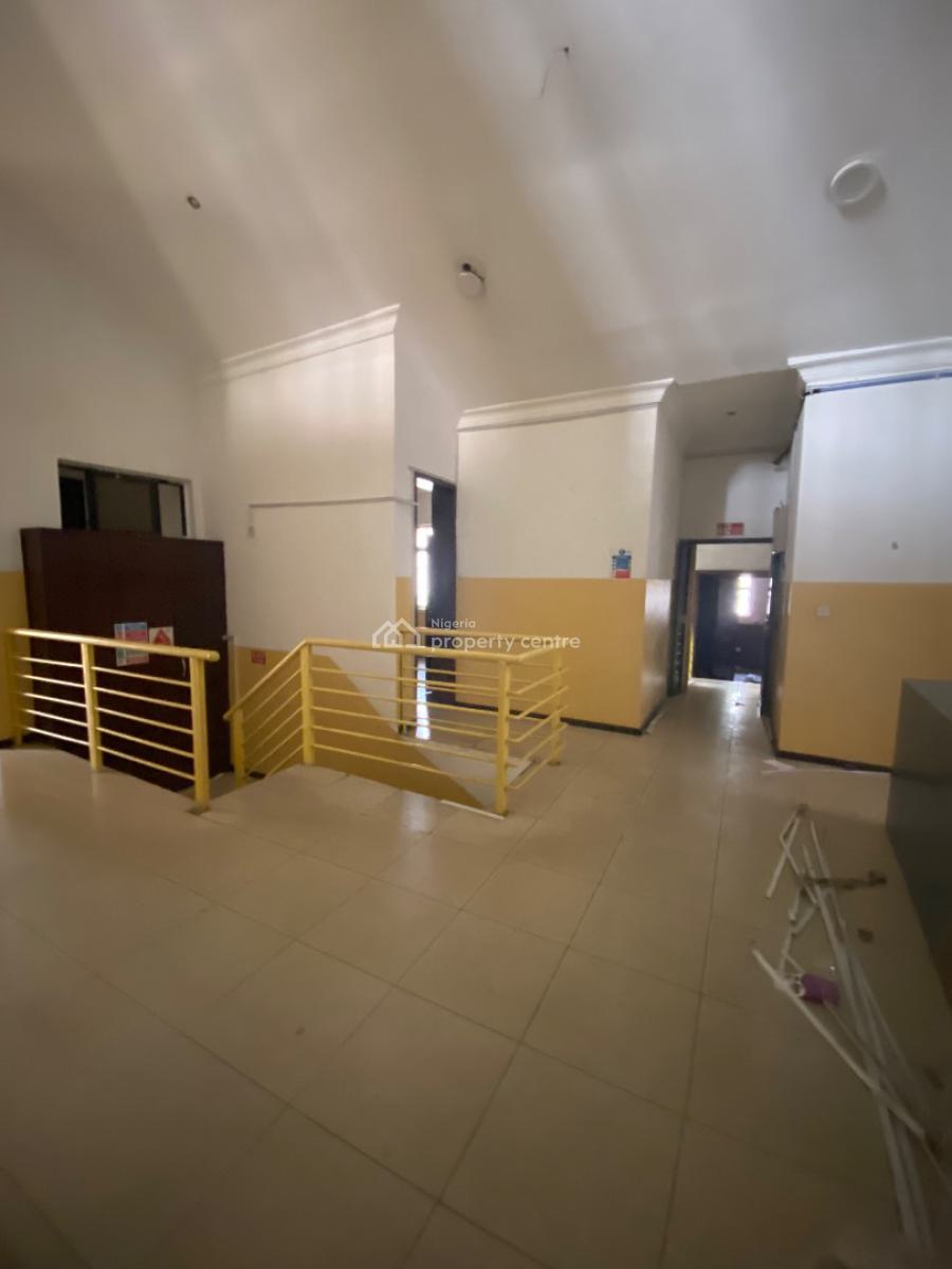 7-bedroom Semi-detached House, Off Isaac John Street, Ikeja Gra, Ikeja, Lagos, Semi-detached Duplex for Rent