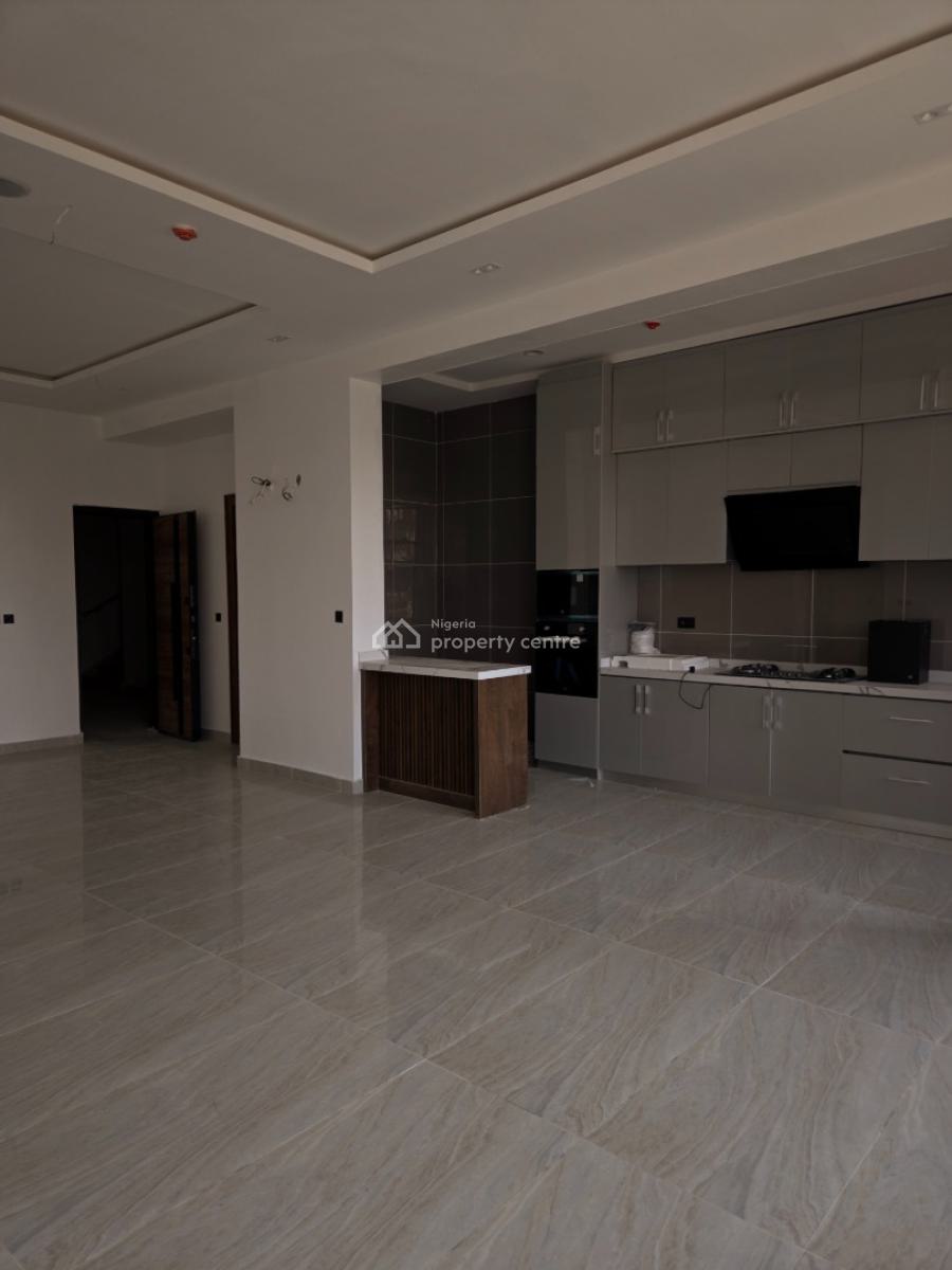 Luxury 2 Bedroom Apartment, Admiralty, Lekki Phase 1, Lekki, Lagos, Flat / Apartment for Sale