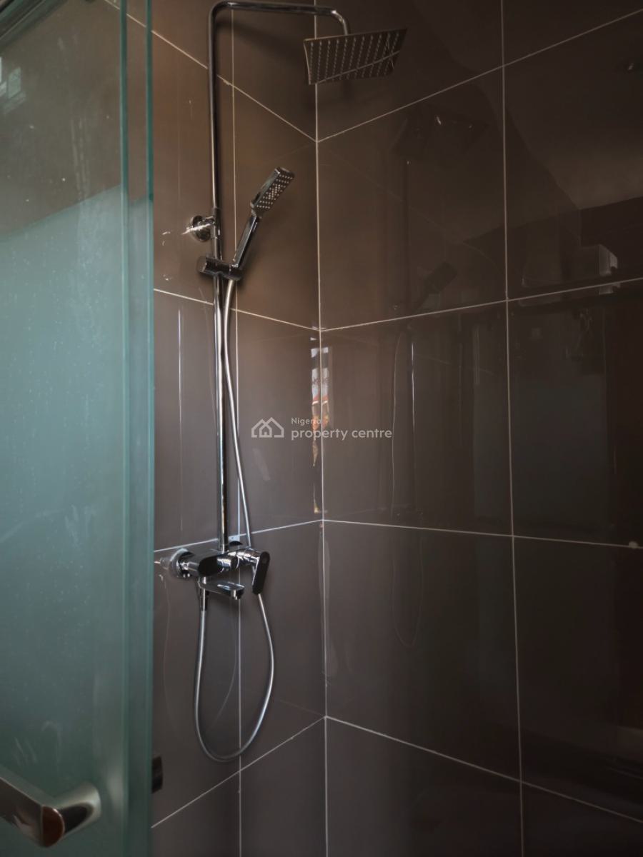 Luxury 2 Bedroom Apartment, Admiralty, Lekki Phase 1, Lekki, Lagos, Flat / Apartment for Sale