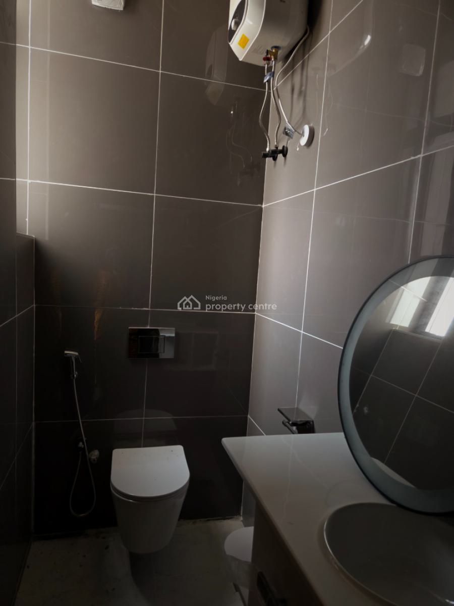 Luxury 2 Bedroom Apartment, Admiralty, Lekki Phase 1, Lekki, Lagos, Flat / Apartment for Sale