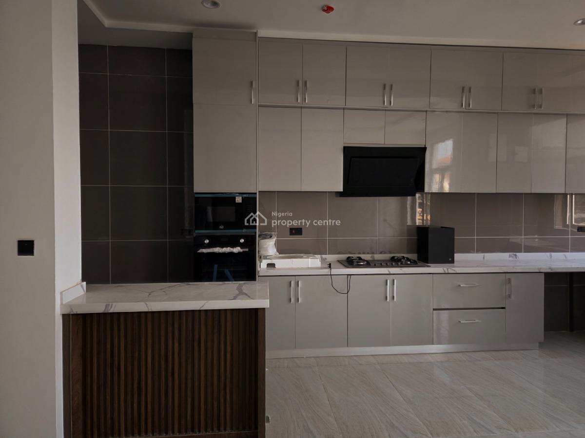 Luxury 2 Bedroom Apartment, Admiralty, Lekki Phase 1, Lekki, Lagos, Flat / Apartment for Sale