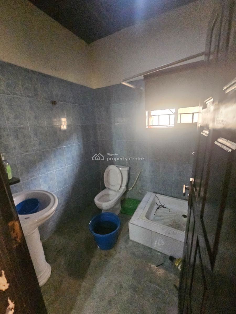 2-bedroom Apartment, Off Omoreson Johnson, Lekki Phase 1, Lekki, Lagos, Flat / Apartment for Rent