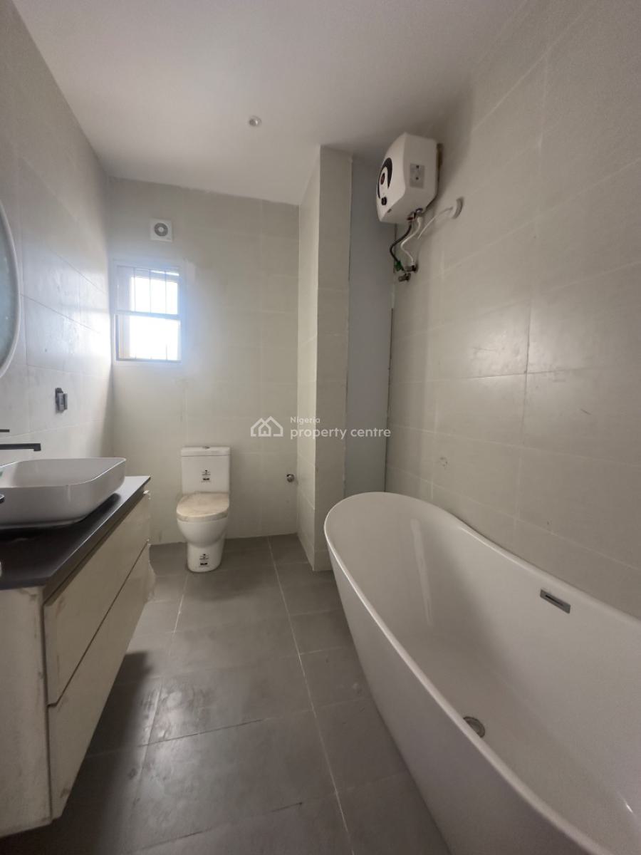 Elegantly Built 5 Bedroom Maisonette with Bq, Lekki Phase 1, Lekki, Lagos, Flat / Apartment for Sale