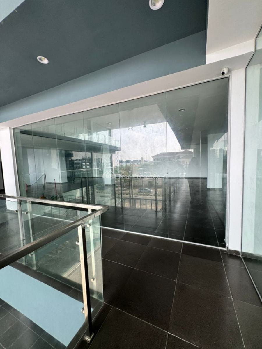 174sqm Front-facing Commercial Space- Lekki Phase 1, Lekki Phase 1, Lekki, Lagos, Commercial Property for Rent
