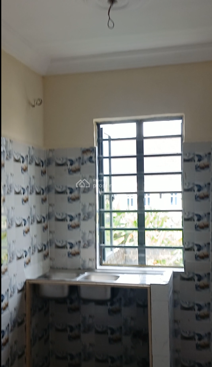 Newly Built Executive 2 Bedroom Upstairs, Ogombo, Ajah, Lekki Phase 2, Lekki, Lagos, Flat / Apartment for Rent
