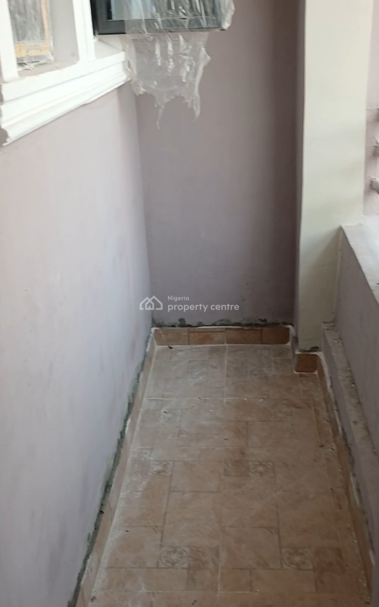 Newly Built Executive 2 Bedroom Upstairs, Ogombo, Ajah, Lekki Phase 2, Lekki, Lagos, Flat / Apartment for Rent