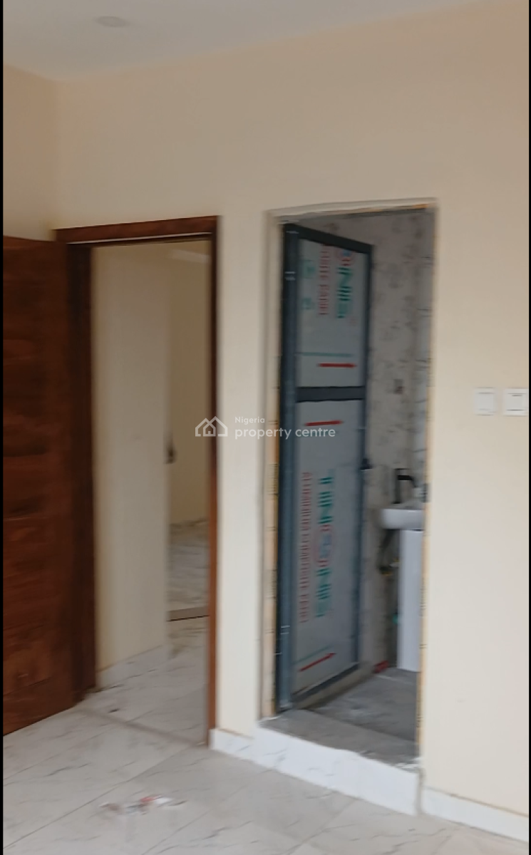 Newly Built Executive 2 Bedroom Upstairs, Ogombo, Ajah, Lekki Phase 2, Lekki, Lagos, Flat / Apartment for Rent