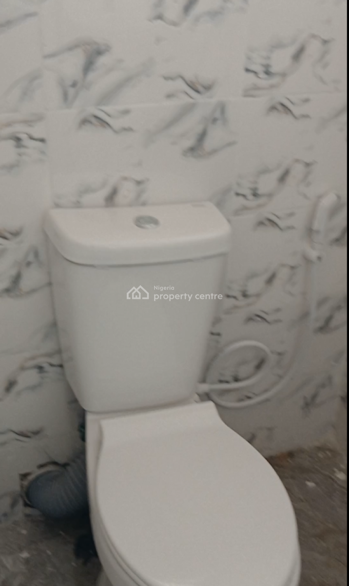 Newly Built Executive 2 Bedroom Upstairs, Ogombo, Ajah, Lekki Phase 2, Lekki, Lagos, Flat / Apartment for Rent