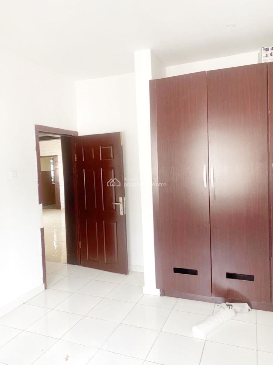 Luxury 2 Bedroom Flat, Gra Phase 1, Magodo, Lagos, Flat / Apartment for Rent