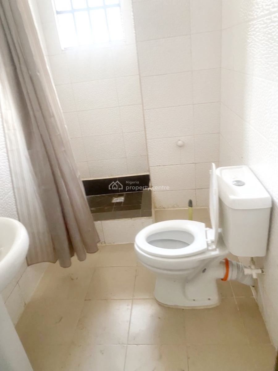 Luxury 2 Bedroom Flat, Gra Phase 1, Magodo, Lagos, Flat / Apartment for Rent