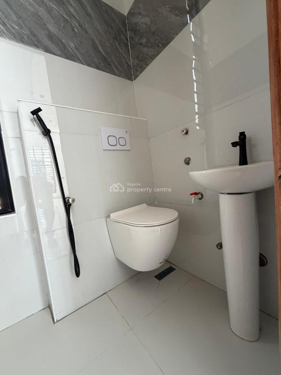 a Newly Built and Well-finished 2-bedroom Serviced Penthouse, Chevron, Lekki, Lagos, House for Sale