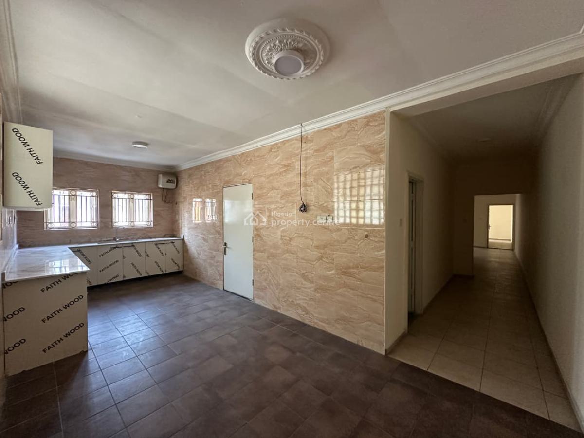 a Spacious 3-bedroom Apartment with Bq, Lekki Phase 1, Lekki, Lagos, Flat / Apartment for Rent
