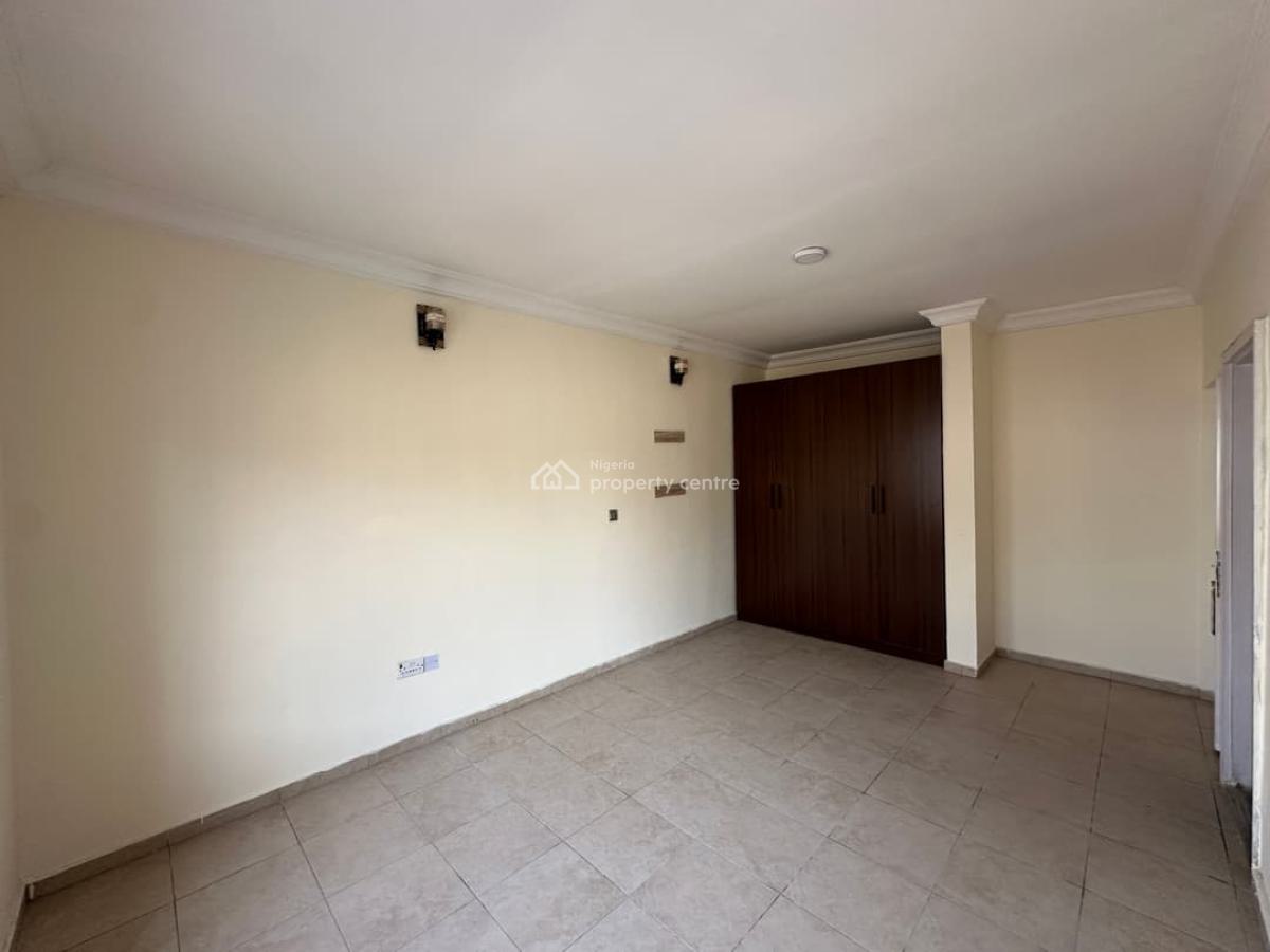 a Spacious 3-bedroom Apartment with Bq, Lekki Phase 1, Lekki, Lagos, Flat / Apartment for Rent