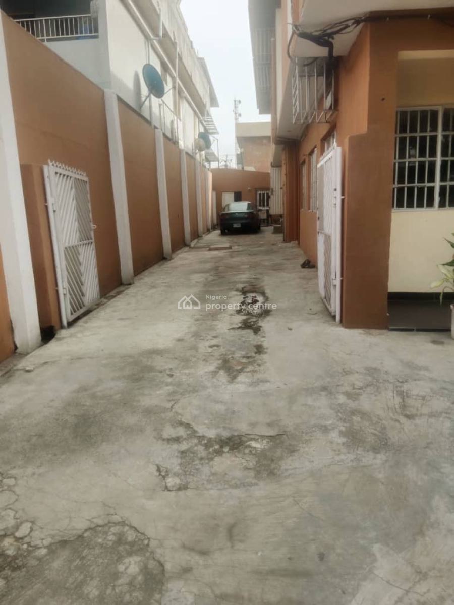 4 Bedroom Apartment for Office Use, Off Allen Avenue, Ikeja, Lagos, Flat / Apartment for Rent