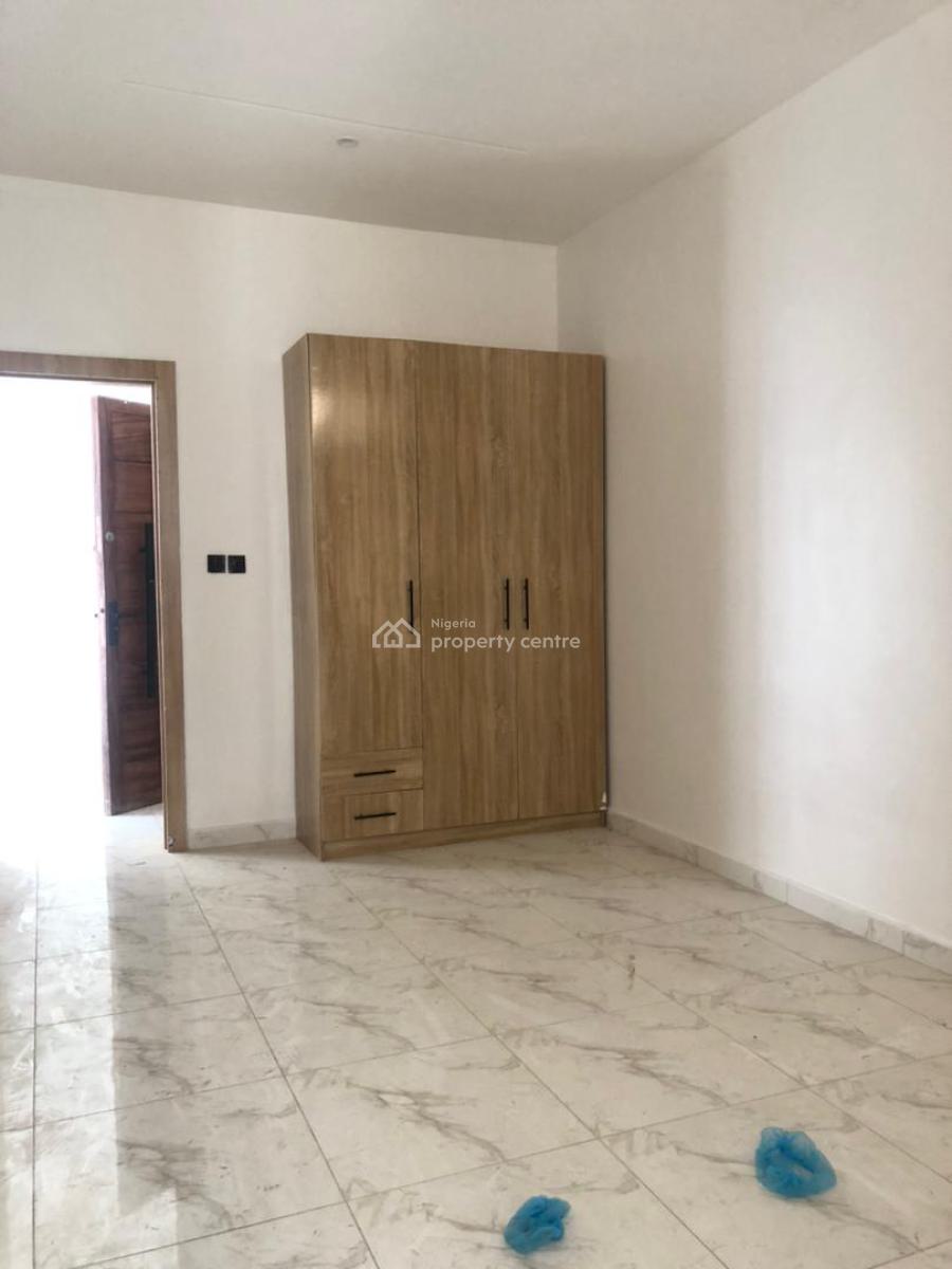 2bedroom Apartment, Ologolo, Ologolo, Lekki, Lagos, Block of Flats for Sale