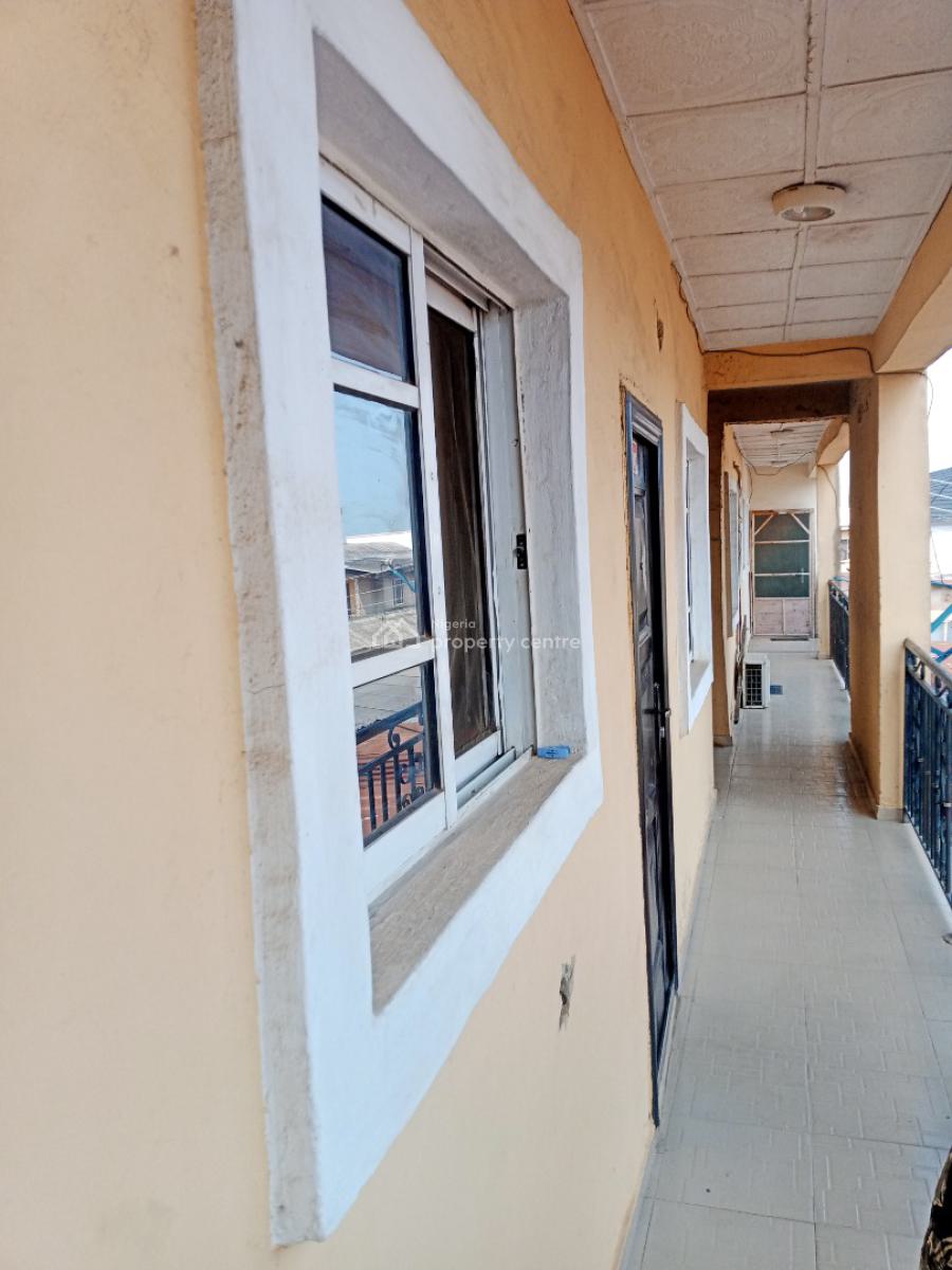Mini Flat / Apartment, Olowora, Magodo, Lagos, Mini Flat (room and Parlour) for Rent