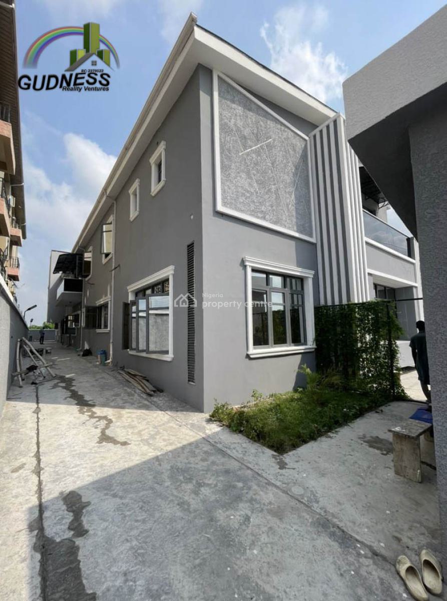 3 Bedroom Flat {downstairs}, Sangotedo, Ajah, Lagos, Flat / Apartment for Rent