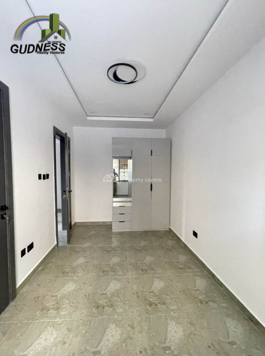 3 Bedroom Flat {downstairs}, Sangotedo, Ajah, Lagos, Flat / Apartment for Rent