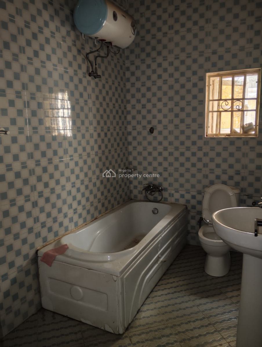 3 Bedrooms Flat, a.f. Mufty Close, Katampe (main), Katampe, Abuja, Flat / Apartment for Rent