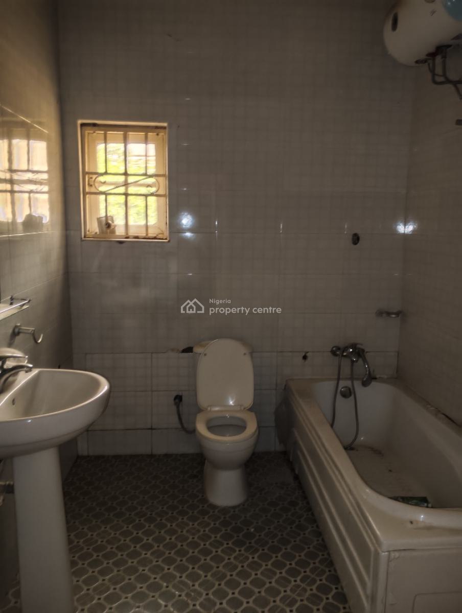 3 Bedrooms Flat, a.f. Mufty Close, Katampe (main), Katampe, Abuja, Flat / Apartment for Rent