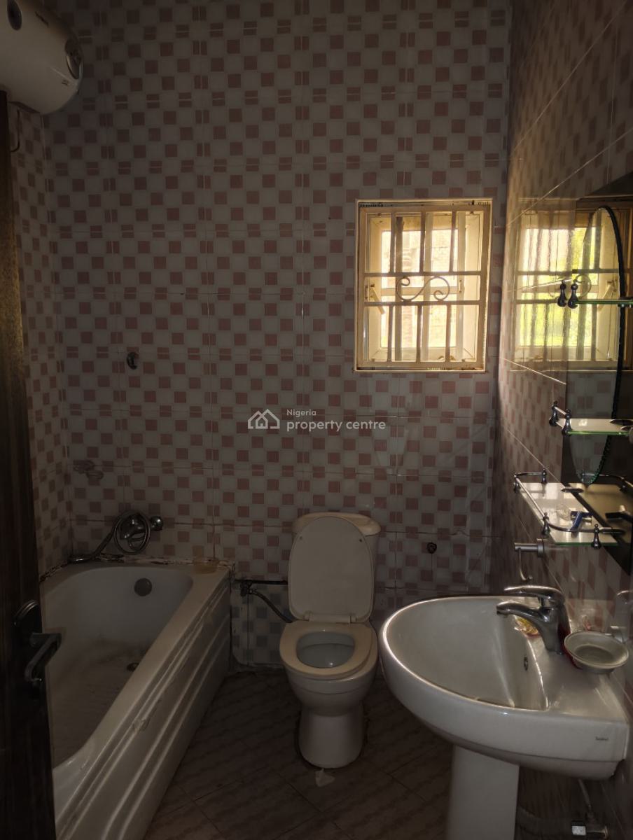 3 Bedrooms Flat, a.f. Mufty Close, Katampe (main), Katampe, Abuja, Flat / Apartment for Rent