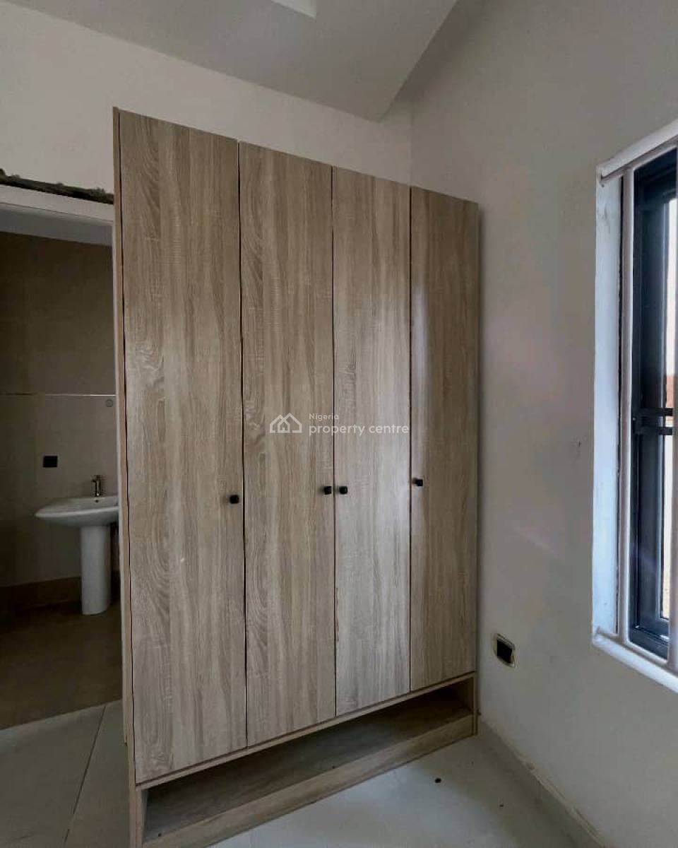 Brand-new Fully Fitted 3 Bedroom Apartment, Lekki,right, Lekki Phase 1, Lekki, Lagos, Flat / Apartment for Rent