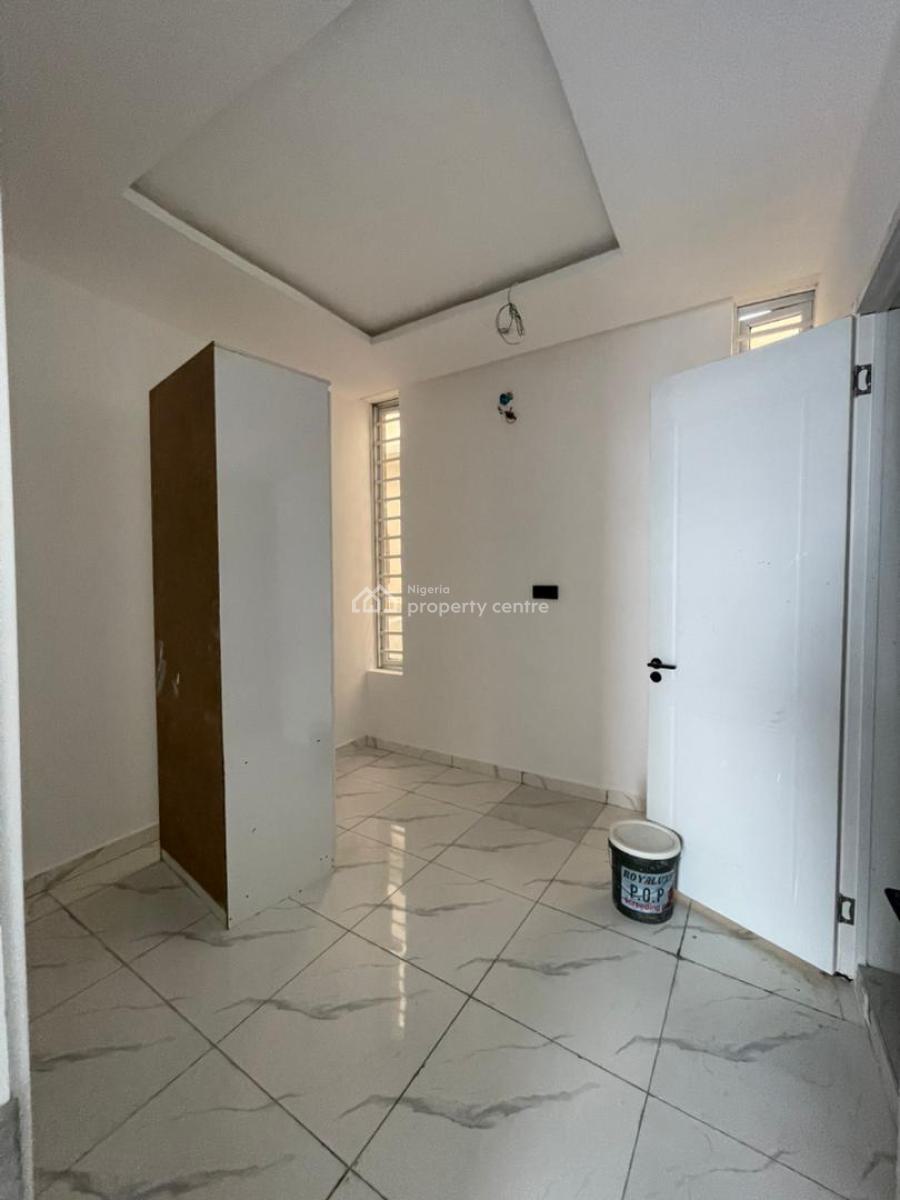 Elegant 4-bedroom Semi-detached Duplex with Premium Family Lounge, Ikota, Lekki, Lagos, Semi-detached Duplex for Sale