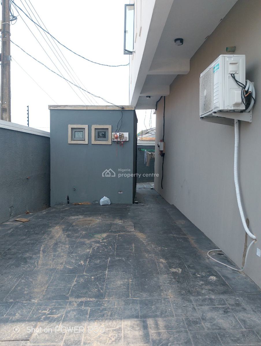 4 Bedroom Terraced Duplex, Omole Phase 2 Extension (olowora), Omole Phase 2, Ikeja, Lagos, Terraced Duplex for Sale