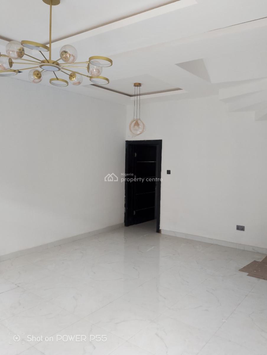 4 Bedroom Terraced Duplex, Omole Phase 2 Extension (olowora), Omole Phase 2, Ikeja, Lagos, Terraced Duplex for Sale