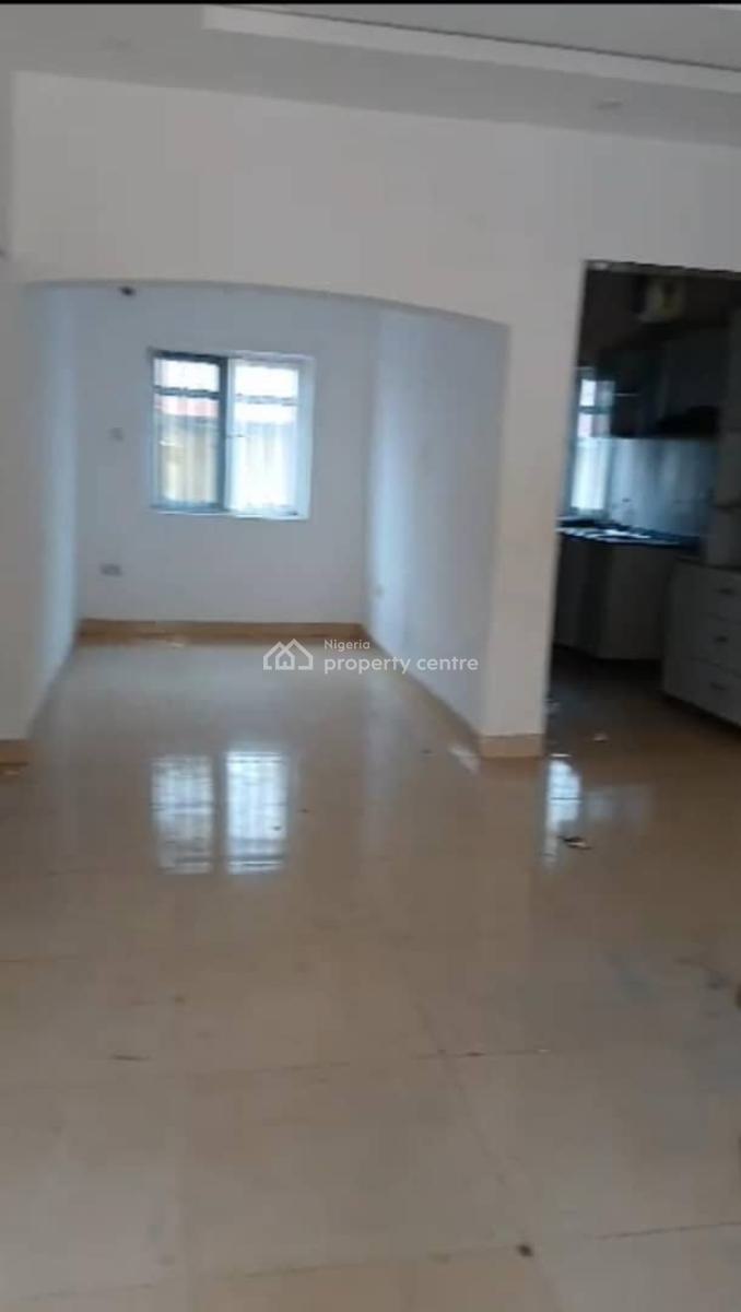 Lovely 3 Bedroom Flat, Randle, Surulere, Lagos, Flat / Apartment for Rent