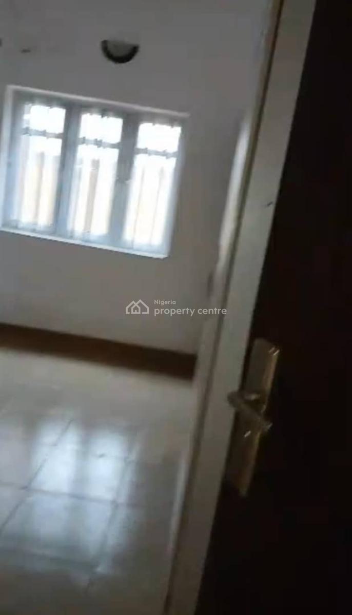 Lovely 3 Bedroom Flat, Randle, Surulere, Lagos, Flat / Apartment for Rent