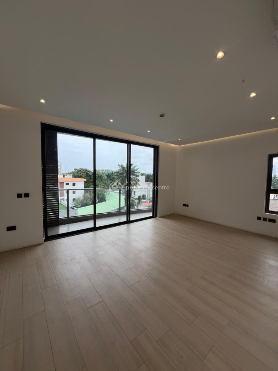 3 Bedroom Apartment with Gym, Swimming Pool & Bq, Ikoyi, Lagos, Flat / Apartment for Sale
