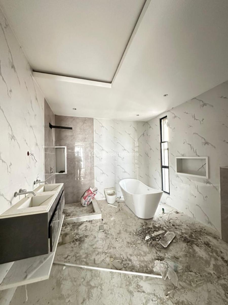 Elegantly Built 4 Bedroom Maisonette with a Pool, Gym and Elevator, Banana Island, Ikoyi, Lagos, Flat / Apartment for Sale