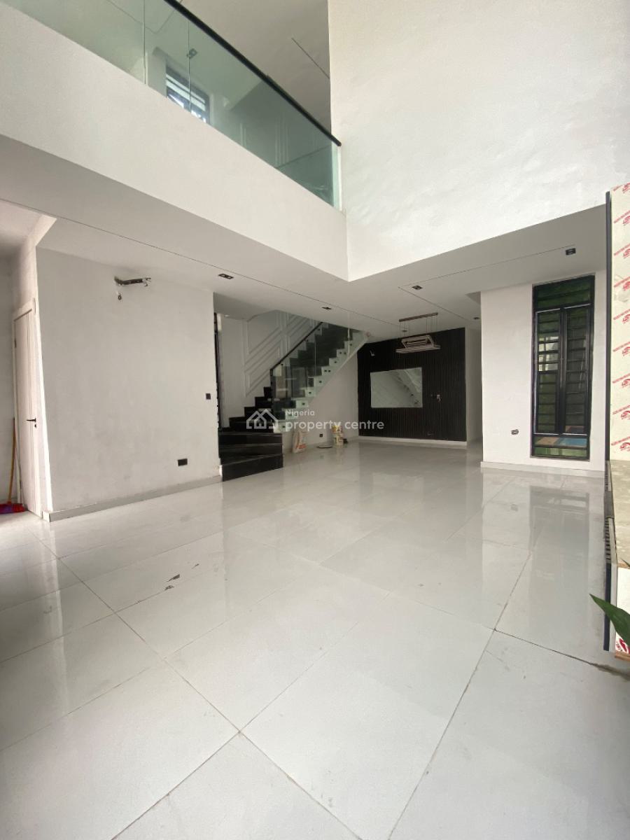 5 Bedroom Fully Detached Duplex with Bq, Ikota, Lekki, Lagos, Detached Duplex for Sale