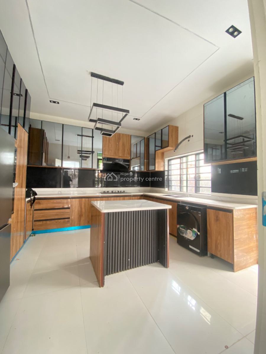 5 Bedroom Fully Detached Duplex with Bq, Ikota, Lekki, Lagos, Detached Duplex for Sale